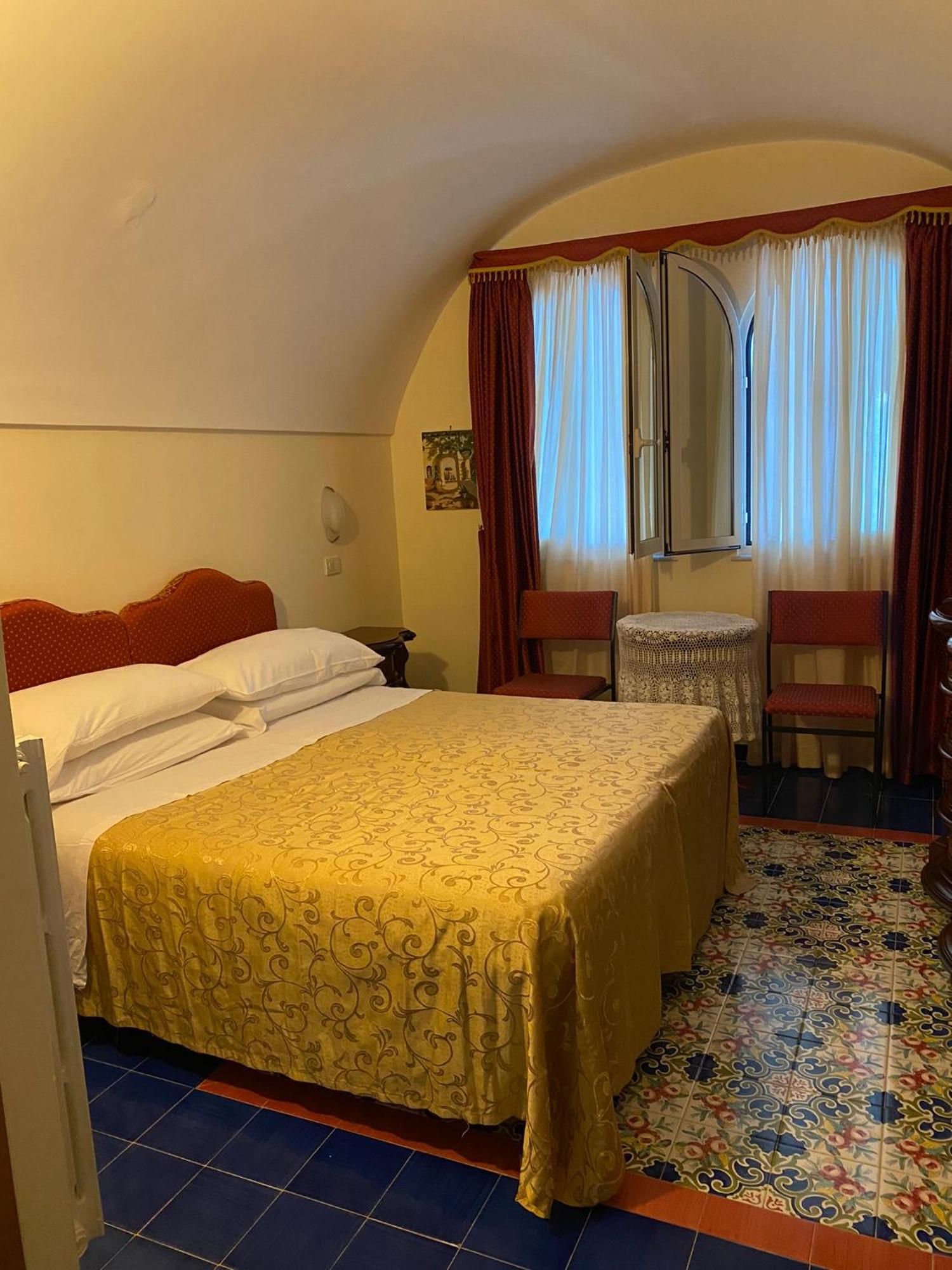 Hotel Bonadies Равело Екстериор снимка