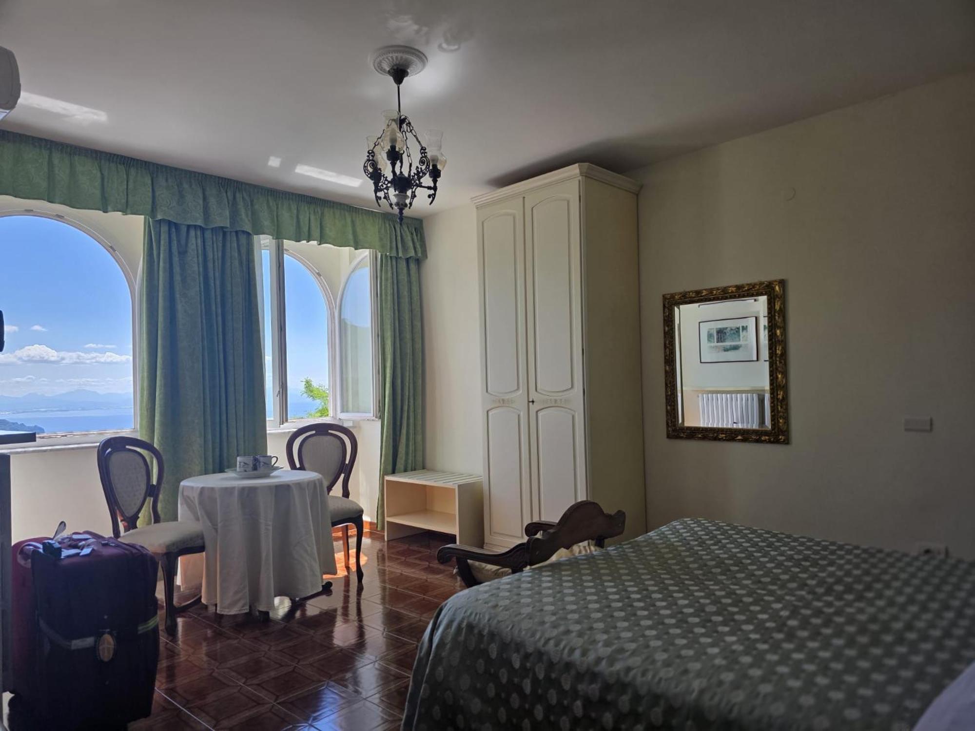 Hotel Bonadies Равело Екстериор снимка